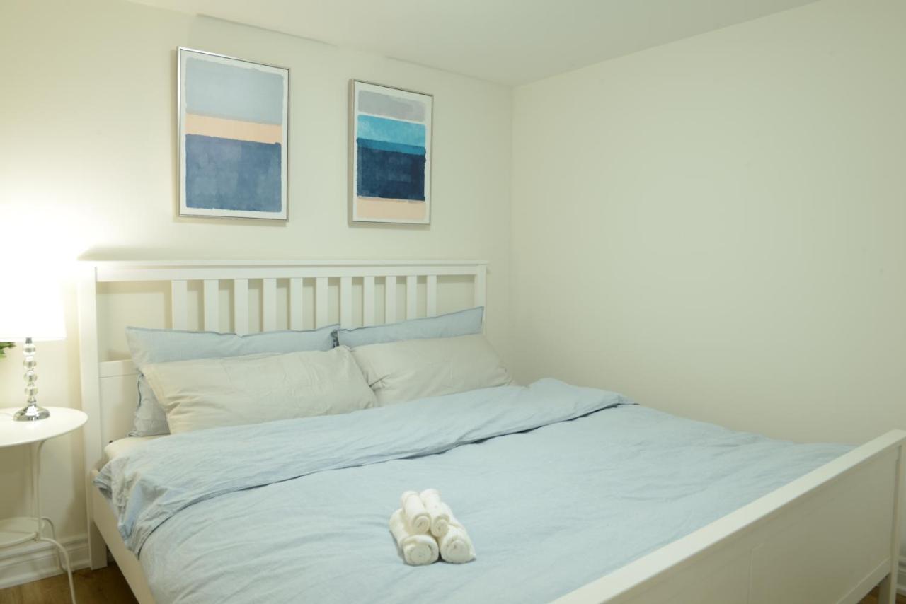 Spacious 2-Bed-Room Near Yonge & Major Mackenzie Richmond Hill Exterior photo